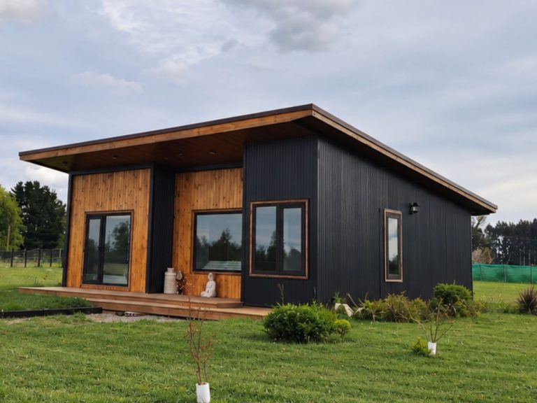Venta Casa en Parcela 5.000 m² / 2 Dormitorios + 1 Baño / Condominio – Río Negro / Región de Los Lagos